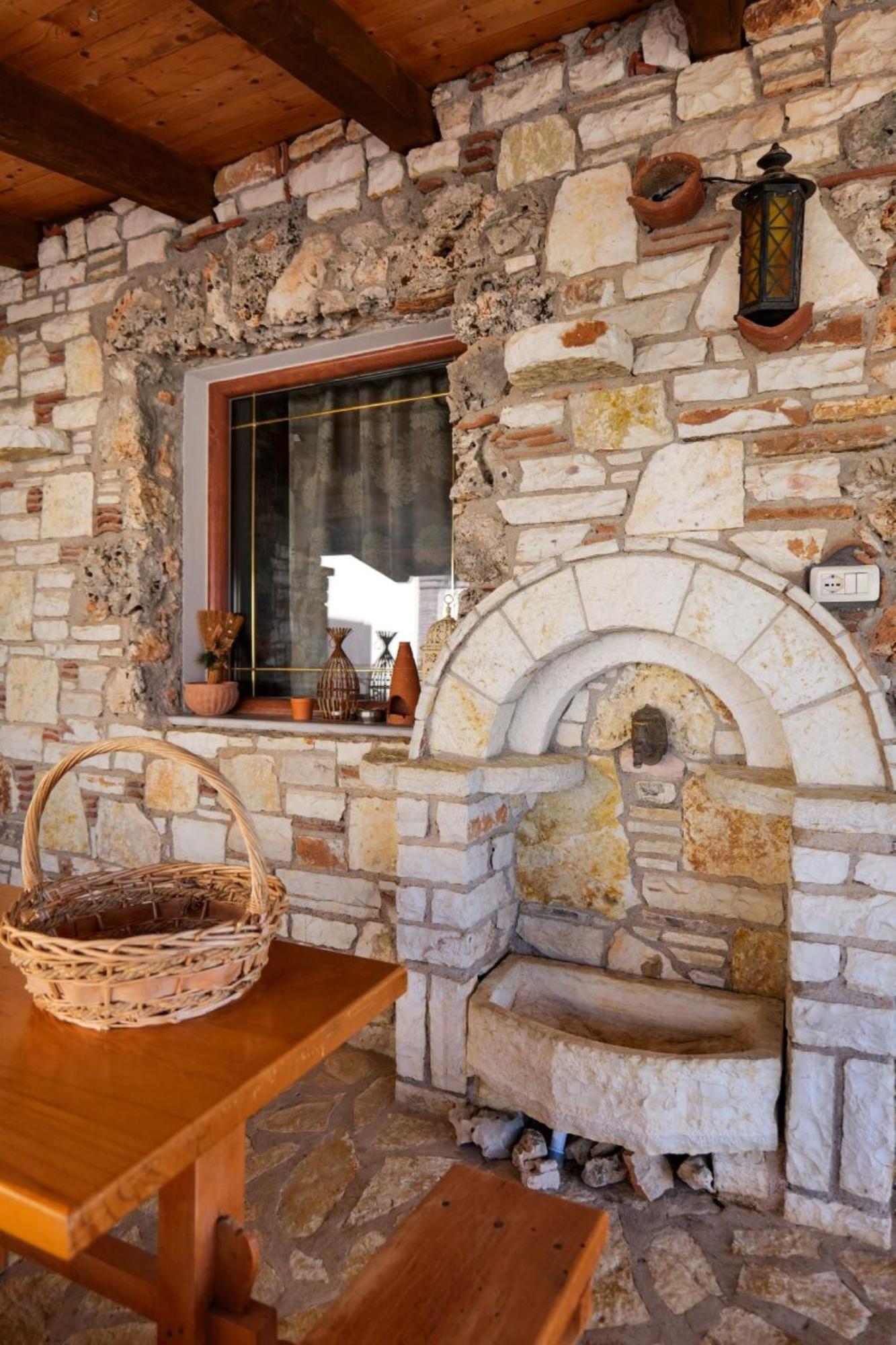 Villa Kolonja Ksamil Exteriér fotografie